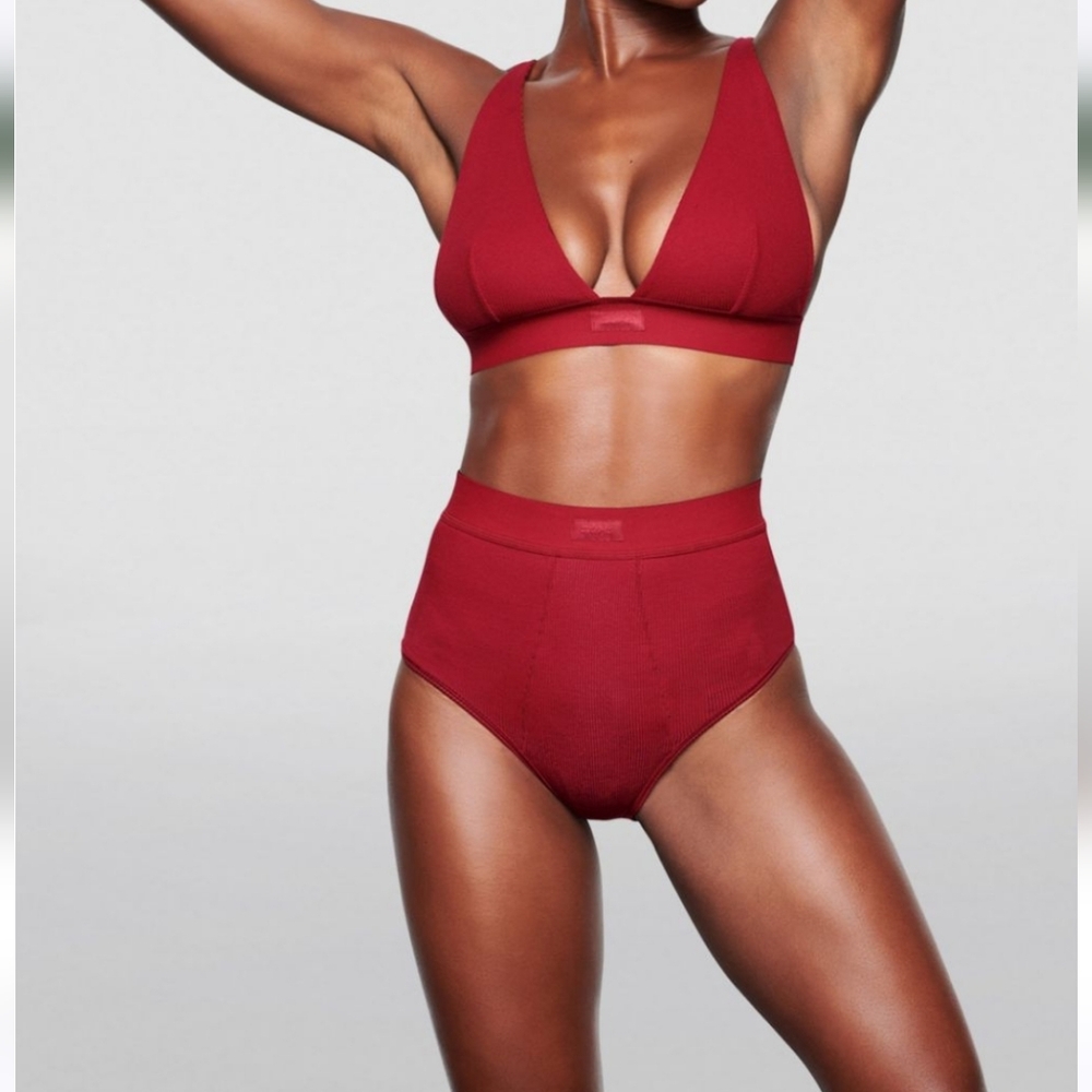 Skims set of High Waist Briefs & Bra - brick red